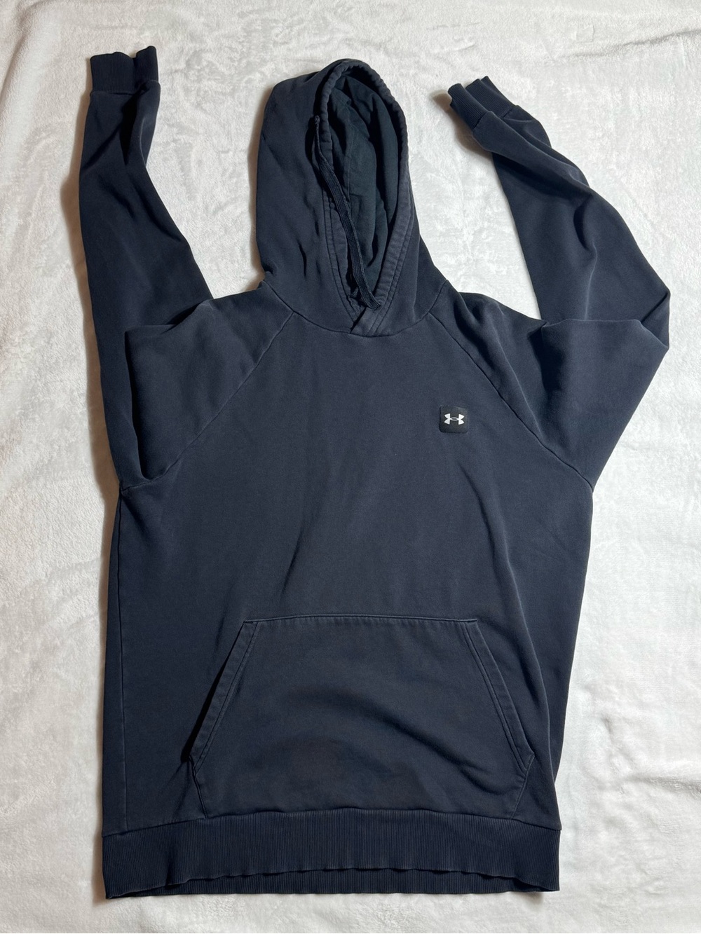 Black under armour hoodie